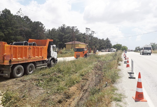 Yol çalışmaları aralıksız sürüyor