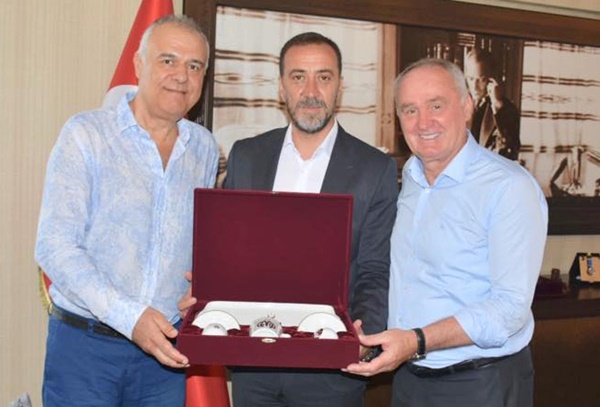 Sipahi ve  Can’dan  nezaket ziyareti