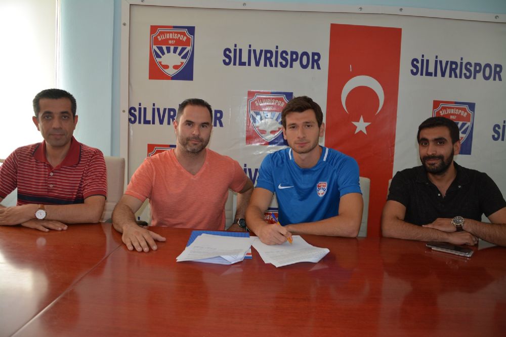 Silivrispor’a Konyaspor’dan genç stoper