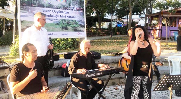 Müzik Dinletileri sürüyor