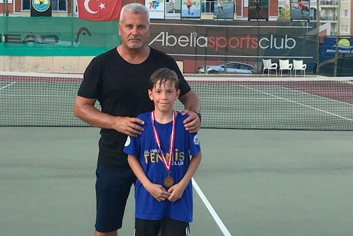 Silivri Tenis’ten bir şampiyon daha