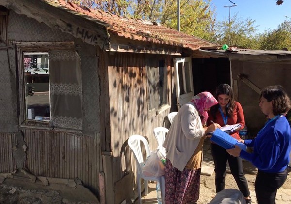 Gıda Bankası destek için sahada