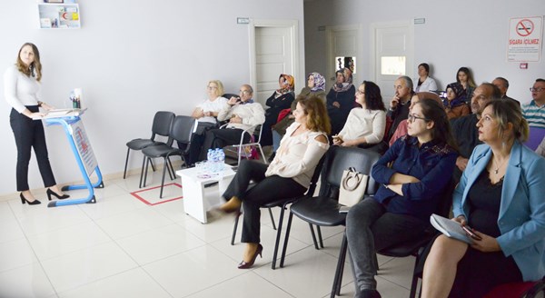 Velilere Aile Eğitimi Semineri düzenlendi