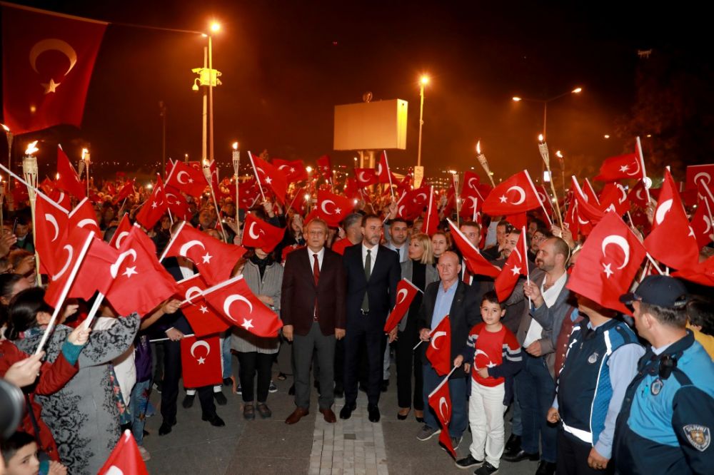 Binlerce Silivrili Cumhuriyet Yürüyüşü’nde buluştu