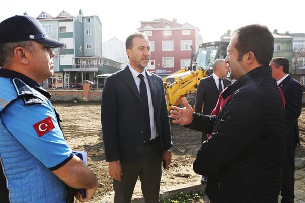 Tunç Sokak park inşaatı başladı