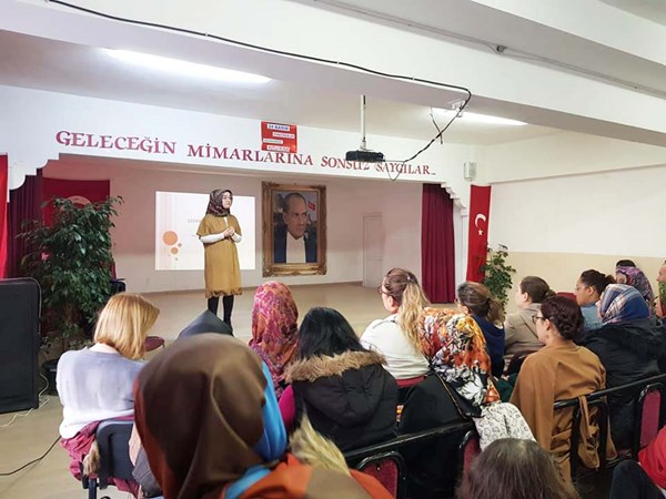 “Sorumluluk” ve “Şiddet” konulu seminer verildi