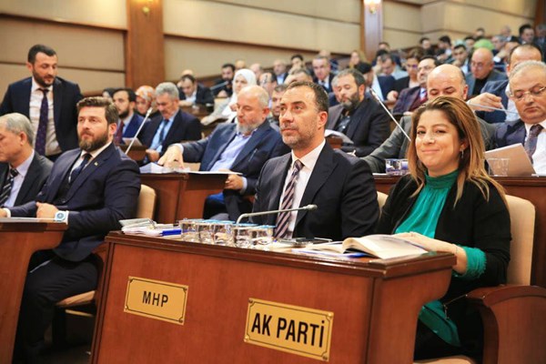 Yılmaz: Gelin topu taca atmayalım