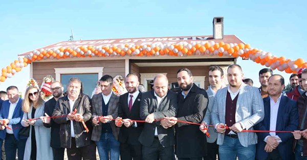 Çözüm’e görkemli açılış