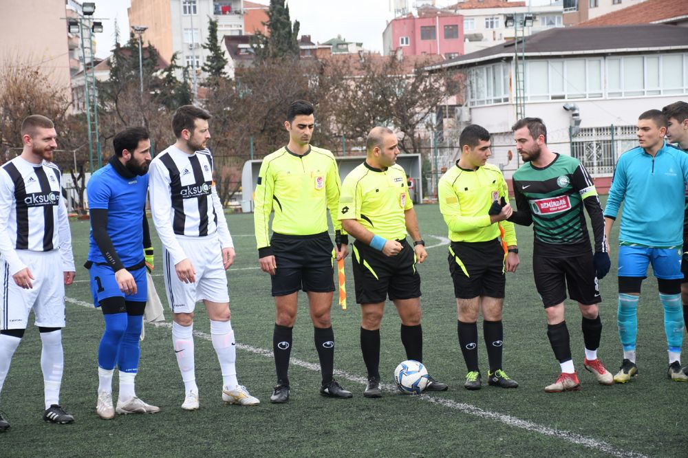 Zorlu maçın altından iyi kalktılar