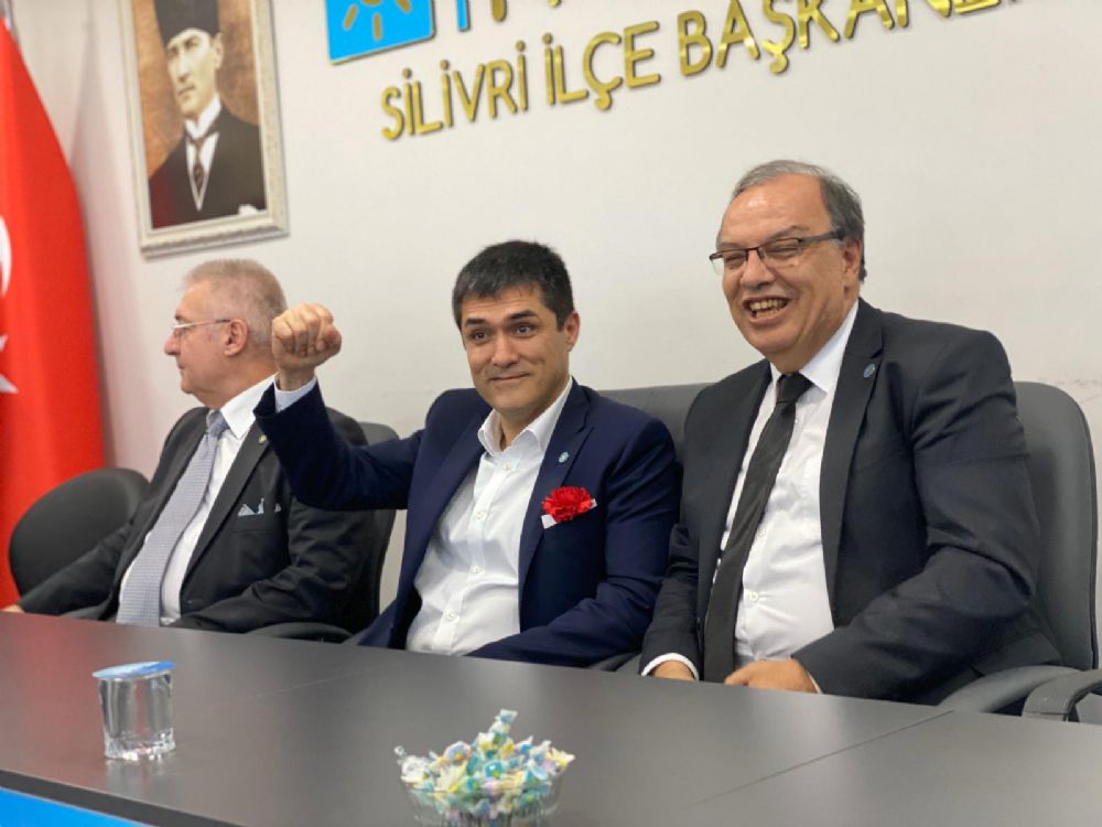 Kavuncu’dan “Ne AK Parti ne CHP; gelecek İYİ Parti’nin” çıkışı