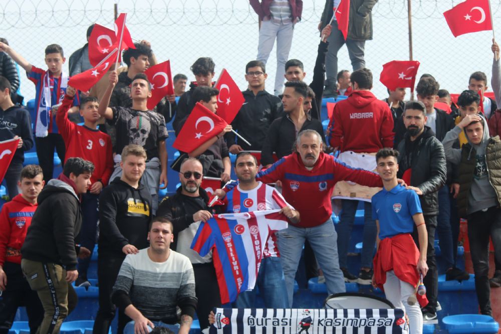 Ahmet Yapıcı’dan, Bozdağ’a forma hediyesi