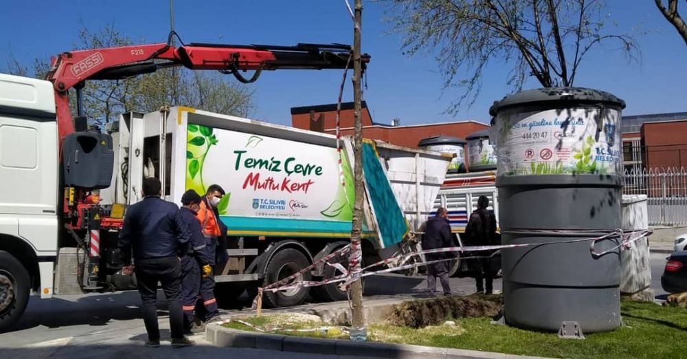 37 yer altı çöp konteyneri hizmette