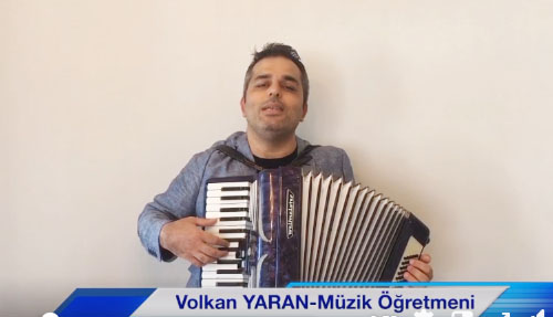 Müzik Dersinde öğrencilere Akordeon tanıtıldı