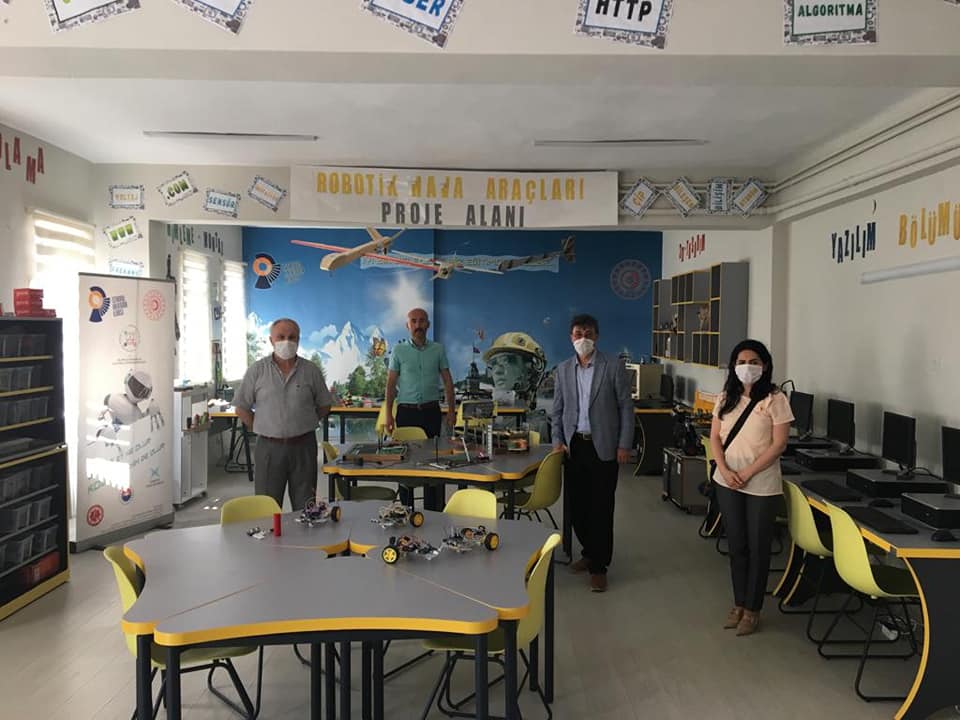 Robotik Kodlama Atölyeleri ziyaret edildi