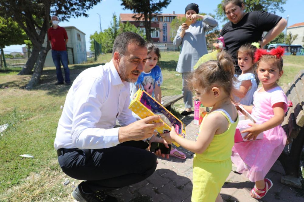 Parkların yenilenmesi devam ediyor