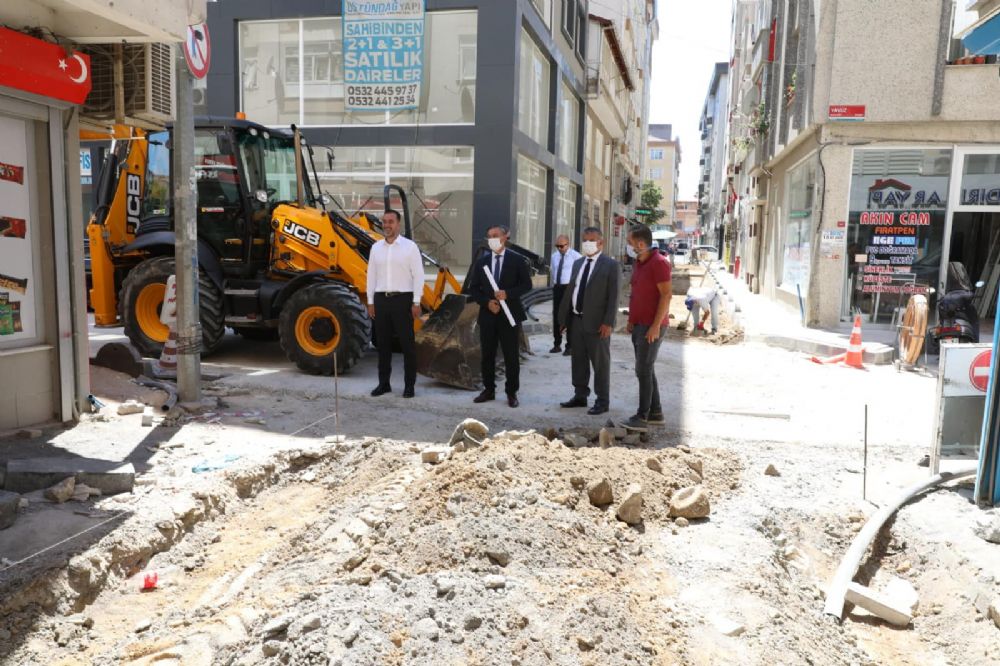 Sokak çalışmalarını yerinde inceledi