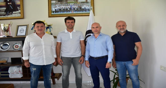 Cihat Arslan Manisa FK'ya veda etti