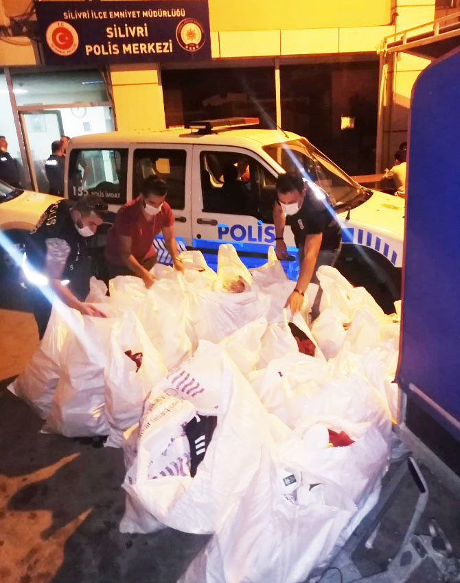 Silivri Emniyetinden sahte ayakkabı baskını