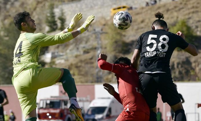 Sancaktepe FK emin adımlarla ilerliyor