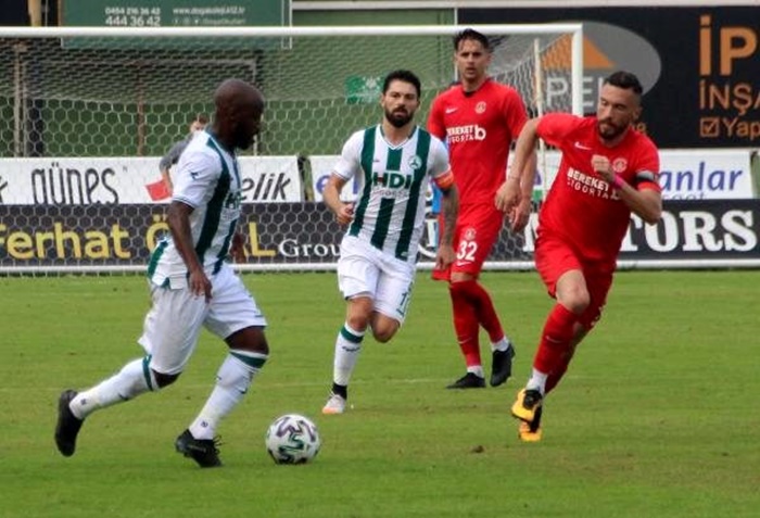 Ümraniyespor deplasmandan 3 puanla döndü