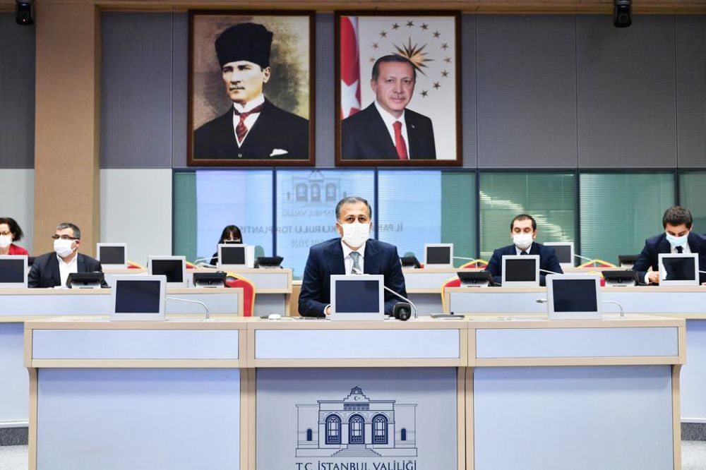 İstanbul Valisi'nden 'esnek çalışma' açıklaması