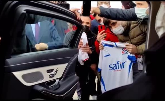 Cumhurbaşkanı Erdoğan’dan amatör futbolculara müjde