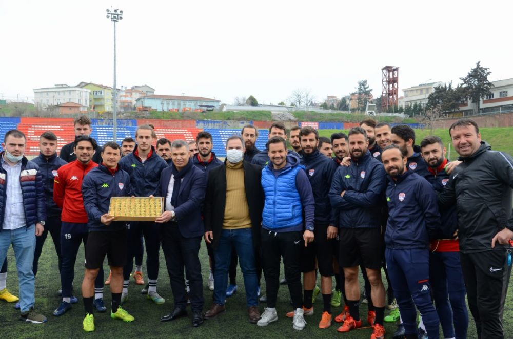 Cengiz Fırat’tan baklava ve prim dopingi