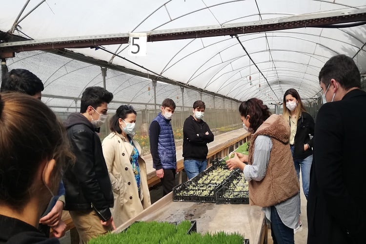 TÜRAM Lisesi öğrencileri Mimi Çiftliği’ndeydi