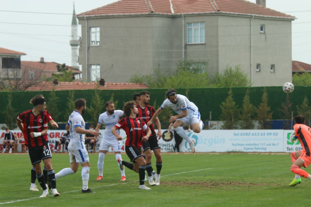 Ergene Velimeşe, Erzincan’ı da Play-Off’tan etti 2-1