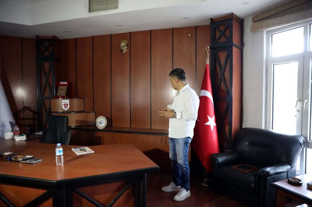 Amatöre düştüler, tesisleri kapandı, kupaları çalındı