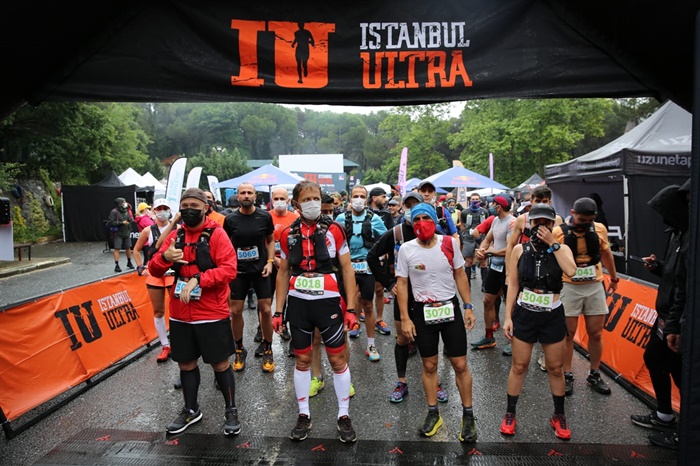 İstanbul’un ilk ve tek 100 km koşusu Çekmeköy’de yapıldı
