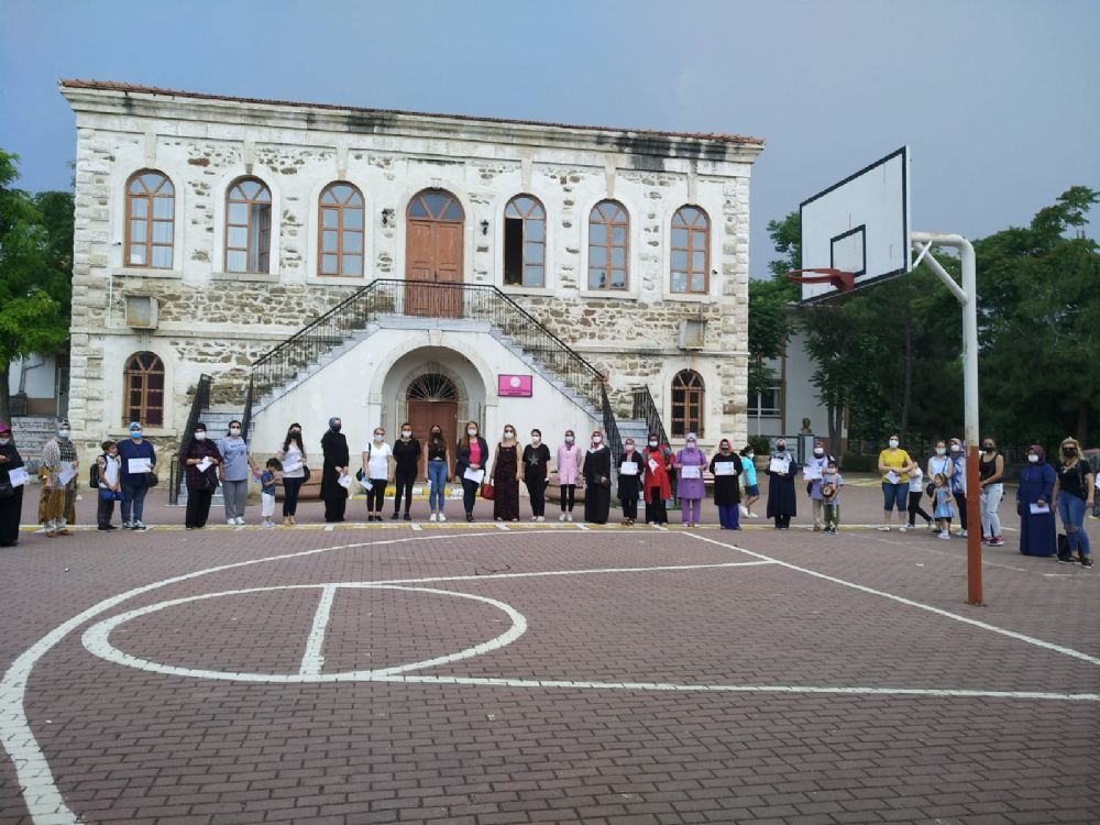 Selimpaşa İlkokulu’nda Veli Akademileri belge takdimi