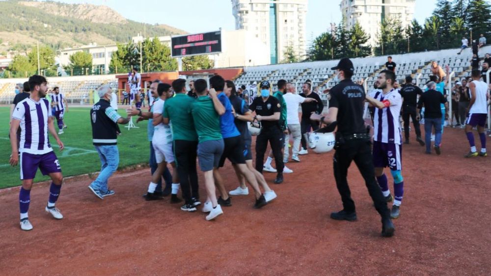 Amasra, Orduspor maçında kavga çıktı