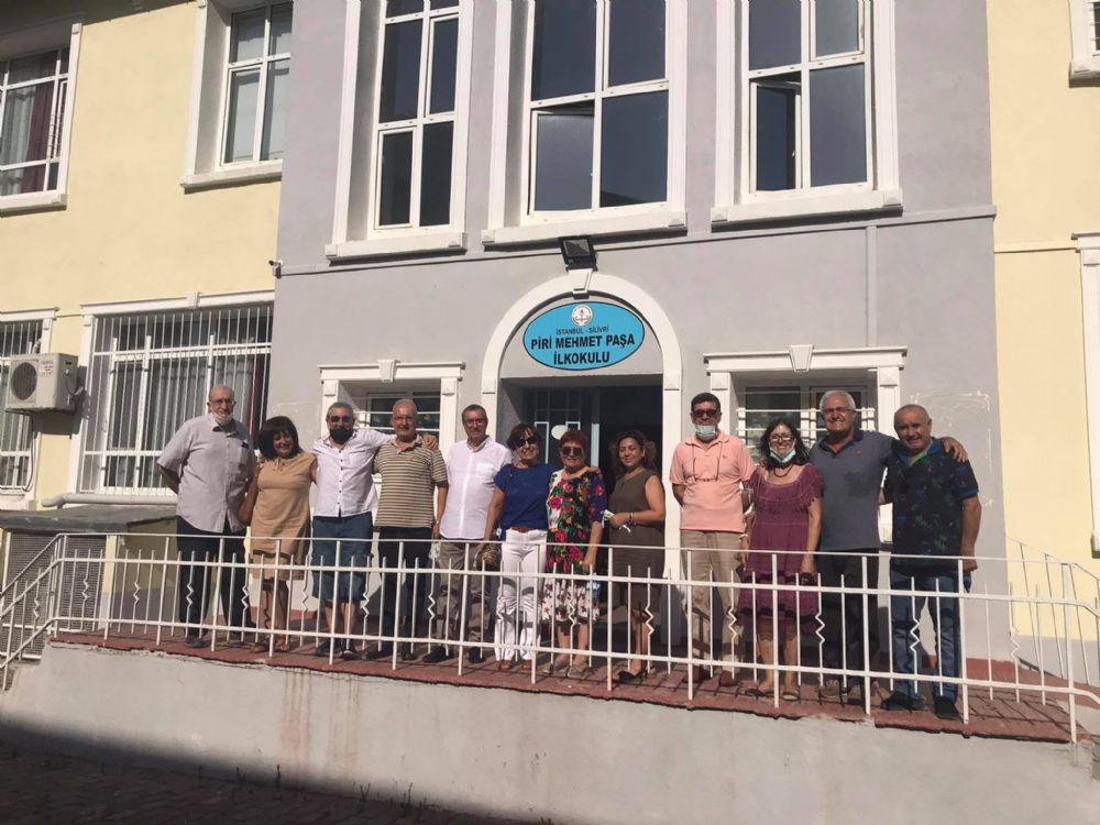 56 yıl sonra sınıflarında buluştular