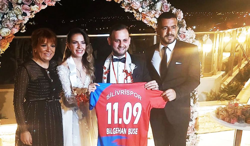 Koyuncuoğlu’ndan genç çifte Silivrispor forması