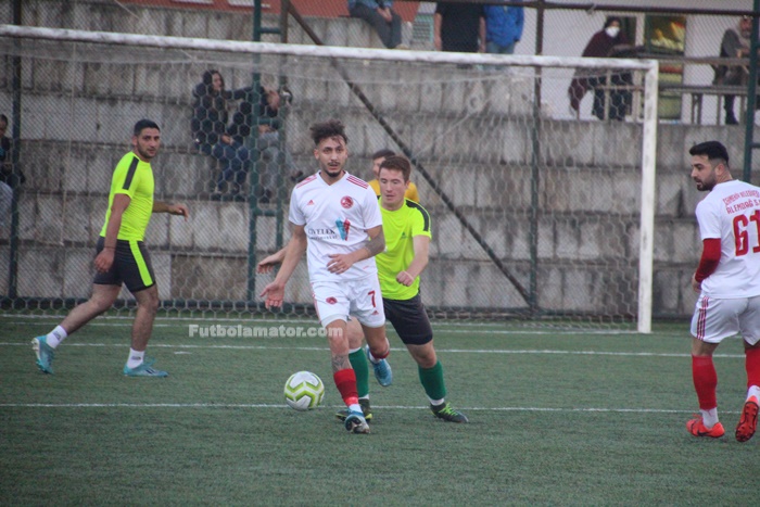 Alemdağspor, Gümüşsuyuspor’u ikinci yarıda geçti 3-1