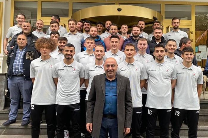 Gülsuyuspor Yalova’da kampa girdi