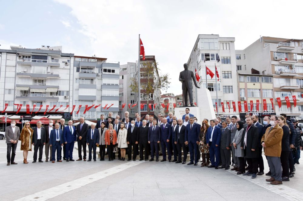 “Silivri’mize ve cennet vatanımıza hizmet etmenin gururunu yaşıyoruz”