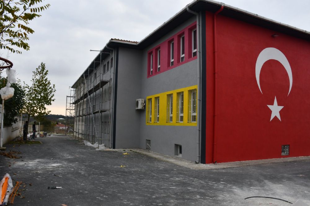 Büyükçavuşlu 60. Yıl Cumhuriyet İlkokulu yenileniyor