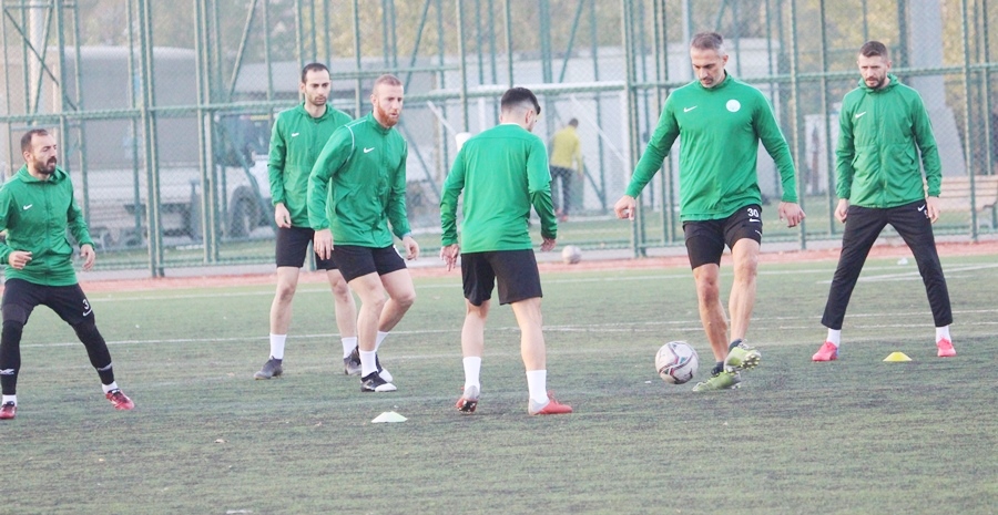Kavacıkspor Yeşilköy maçına kilitlendi