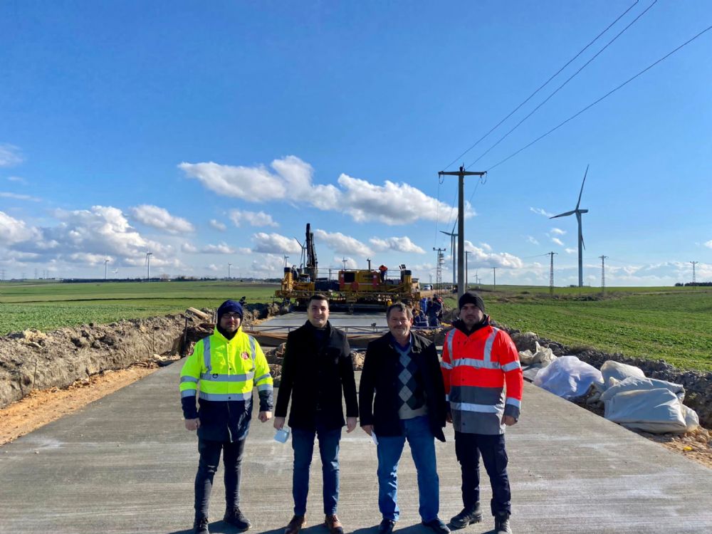CHP: Çevreci ve tasarruflu “beton yol” projemize başladık