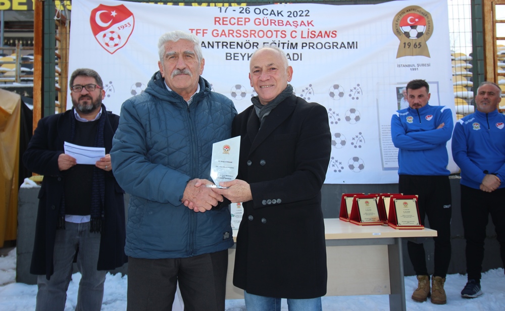 TFF-TÜFAD Recep Gürbaşak antrenörlük kursu tamamlandı