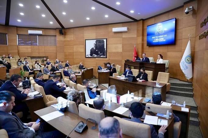 CHP’den, Başkanlık makamına 4 önerge