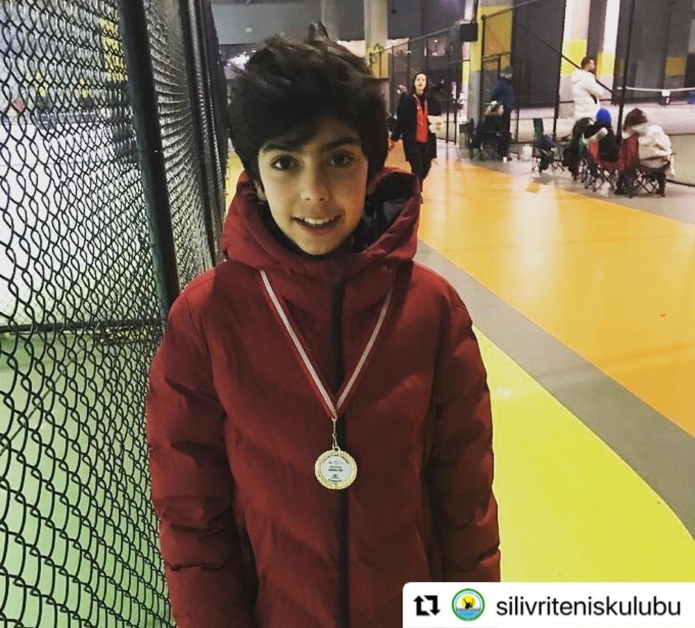 Silivri Tenis bir şampiyon daha çıkardı