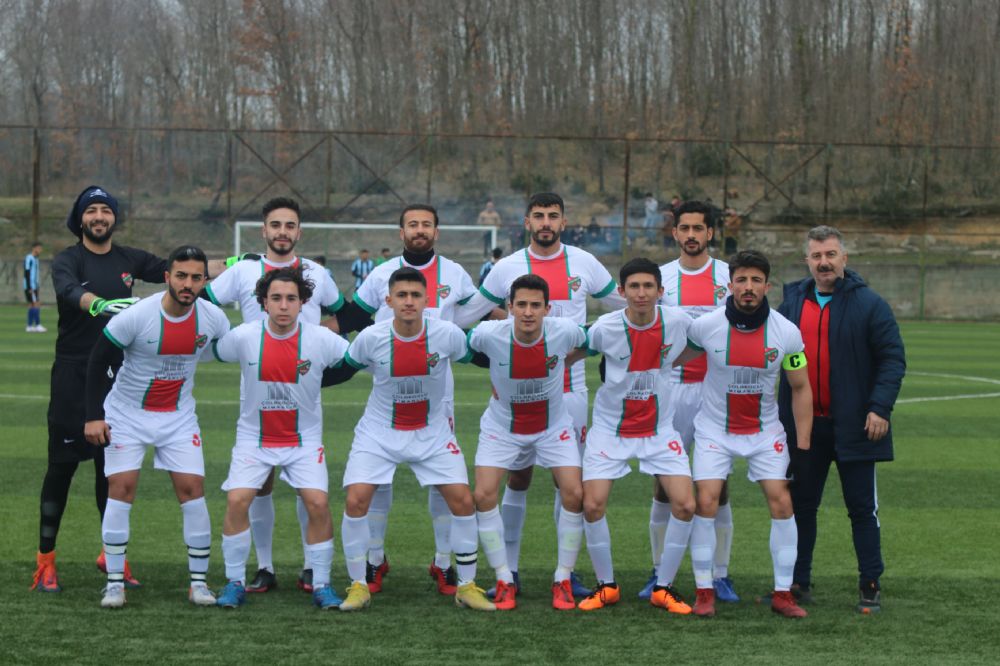Alibeyspor, Yalıköy’e 2 attı 3 aldı