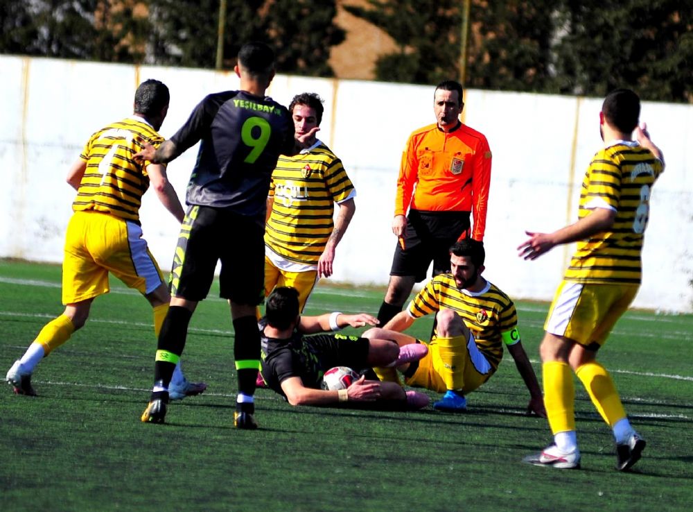 Güzelcespor, taraftarıyla coştu: 3-1