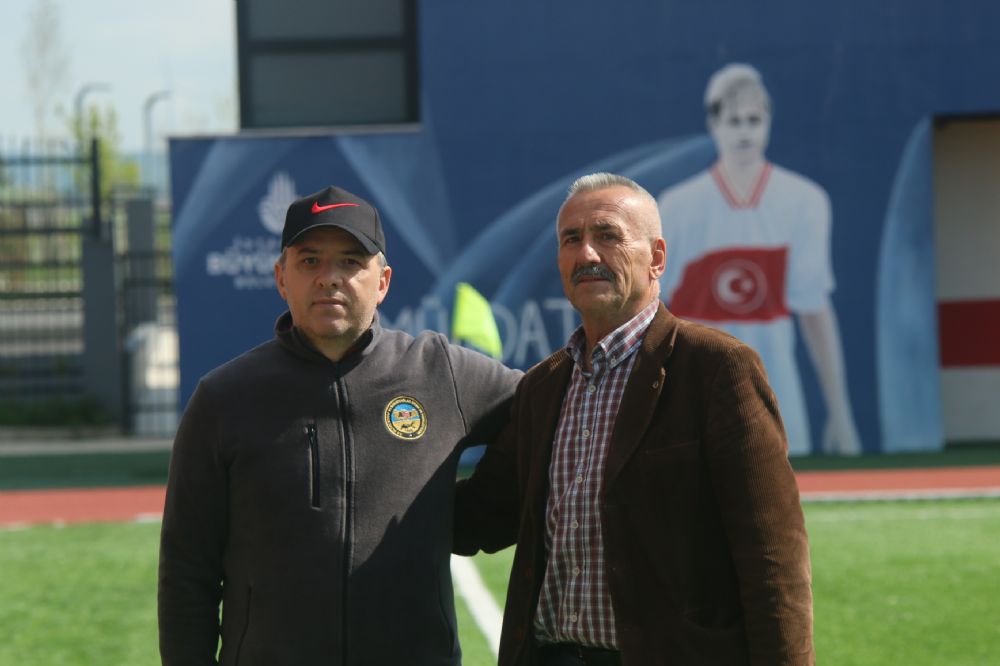 Alipaşa ve Kadıköy’den maç öncesi dostluğu