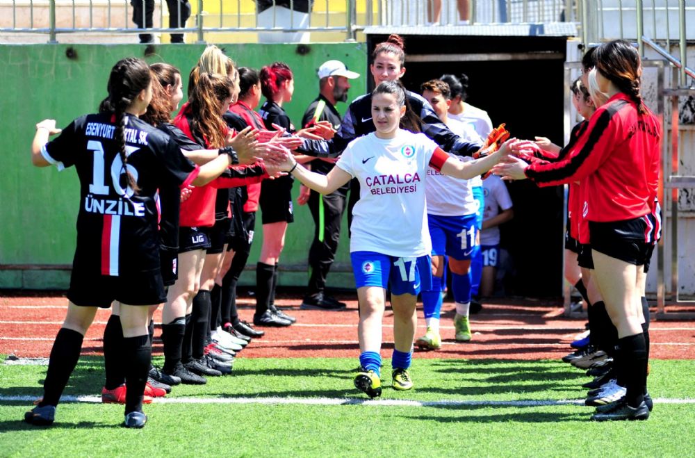 Çatalca’nın Kızlarından gol şov 16-0