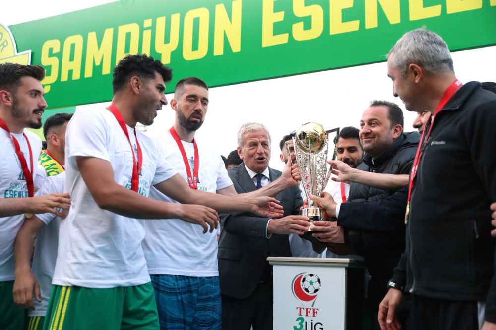 Esenler Erokspor, erdi muradına