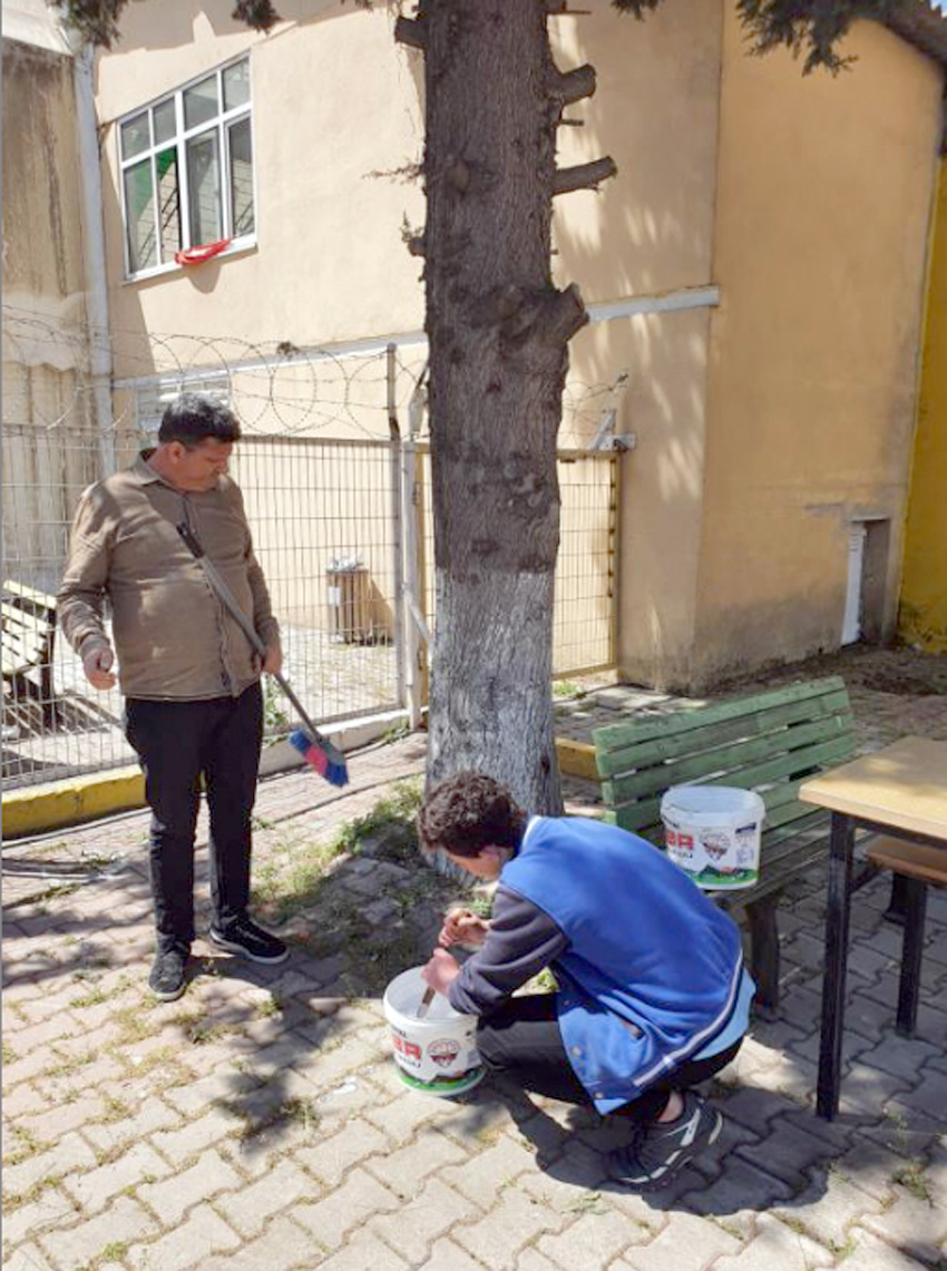 Çevre Koruma Kulübü’nden bahçe düzenlemesi